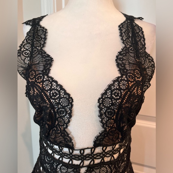 For Love and Lemons Parisian Lace Midi Dress Size M - Picture 4 of 7